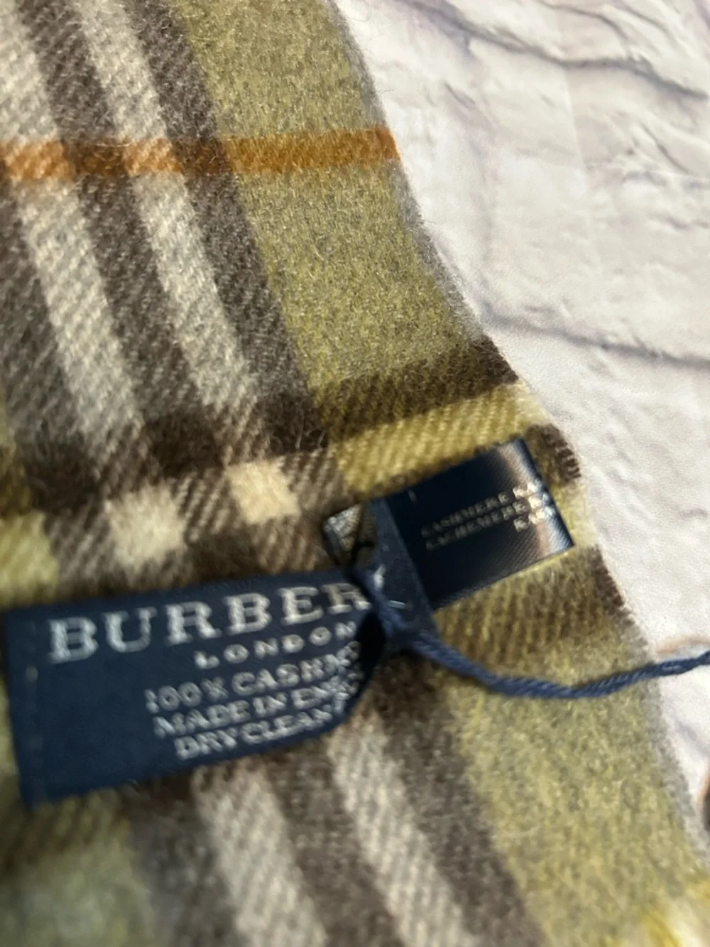 Burberry classic plaid